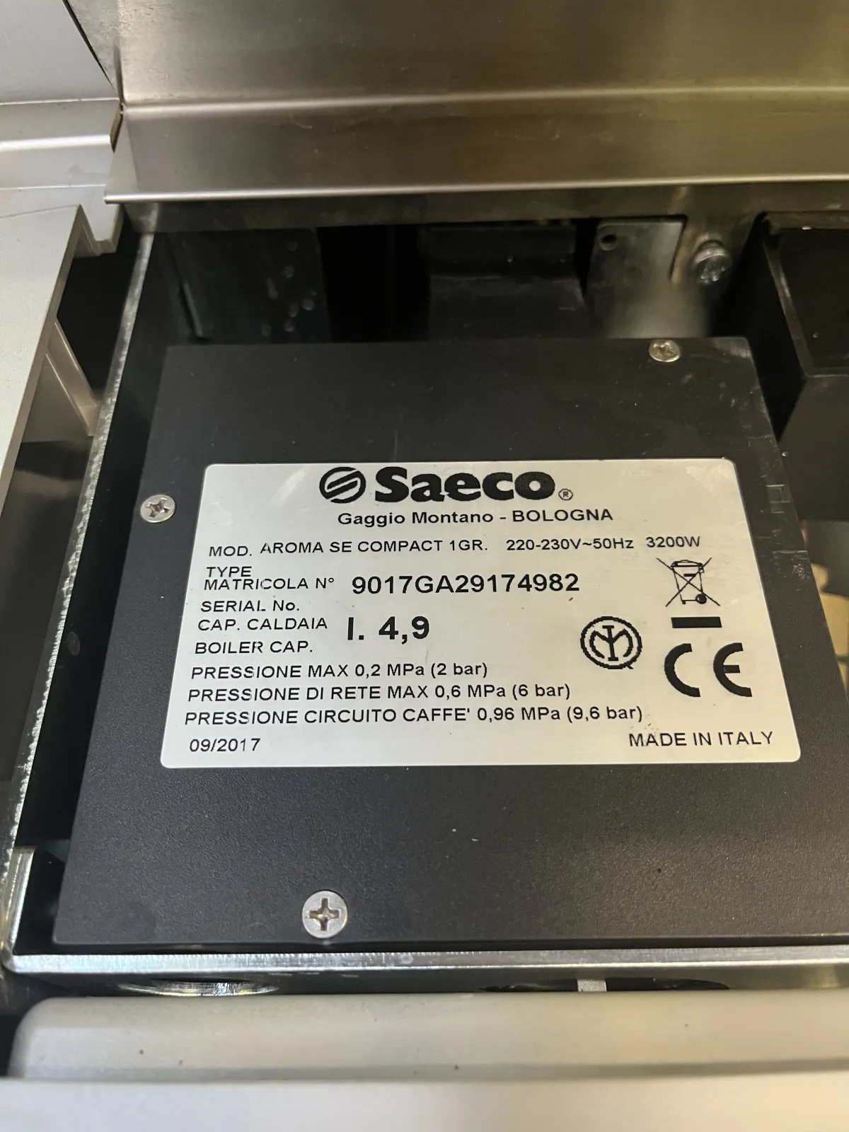 Кофейный автомат Saeco Aroma Compact SE100